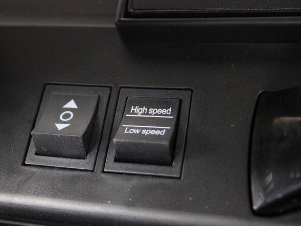 Детский электромобиль X777XX