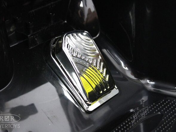 Детский электромобиль B222BB