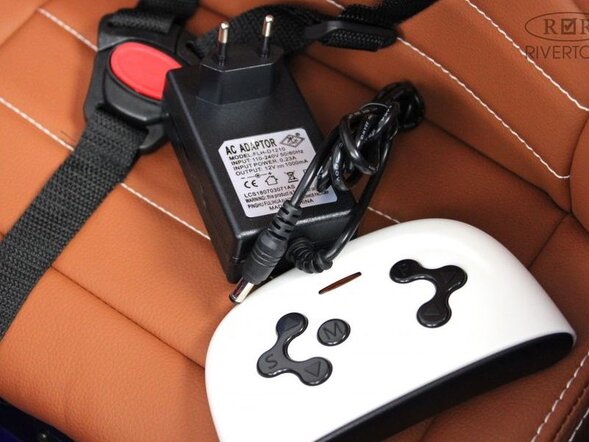 Детский электромобиль E111KX