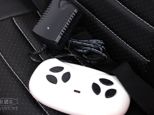 Детский электромобиль Audi RS Q8 (HL518) Лицензия