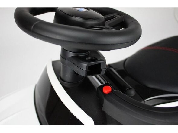 Детский толокар BMW M5 (A999MP-M) Лицензия