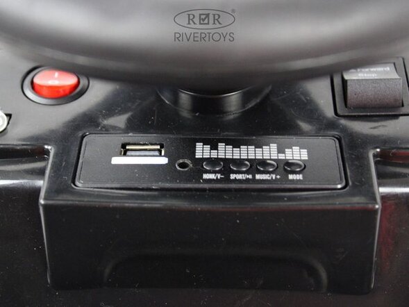 Детский толокар Mercedes-AMG 300S (G300GG-D)