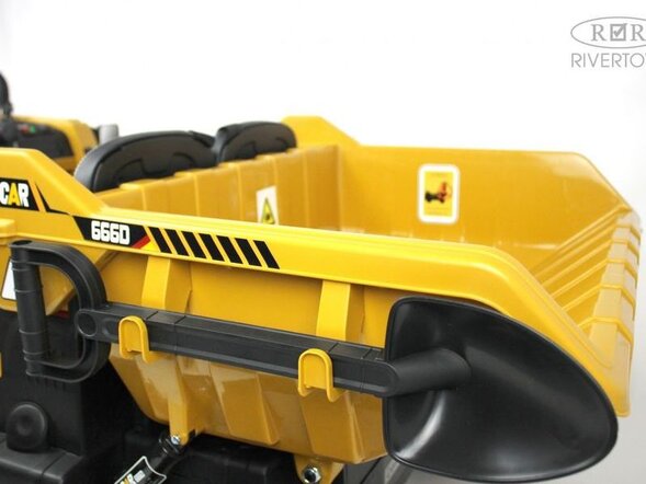 Детский электромобиль C444CC