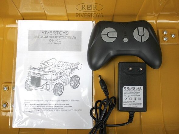 Детский электромобиль C444CC