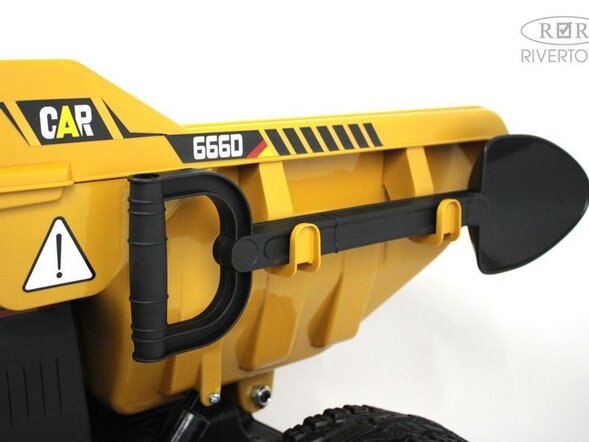 Детский электромобиль C444CC