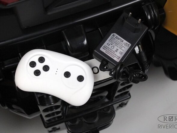 Детский электромобиль O030OO