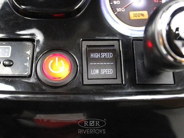 Детский электромобиль O030OO