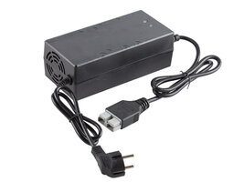 Зарядное устройство Rutrike для LiFePo4 аккумуляторов 48V24A/H (58.8V 4A) SB50